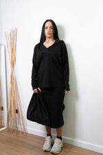 Carica immagine nel visualizzatore della galleria, Felpa Hoodie - SOLEA NERO
